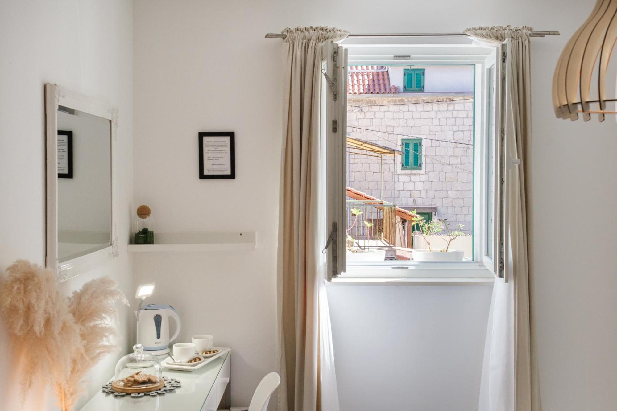 Central Split Rooms And Apartments Paese Extérieur photo