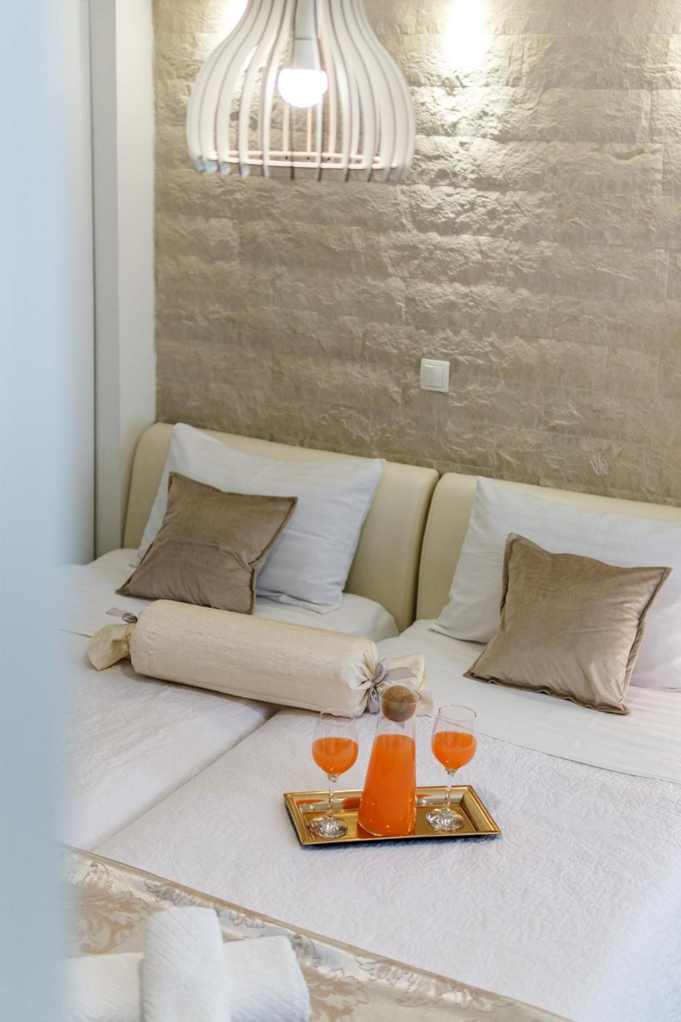 Central Split Rooms And Apartments Paese Extérieur photo