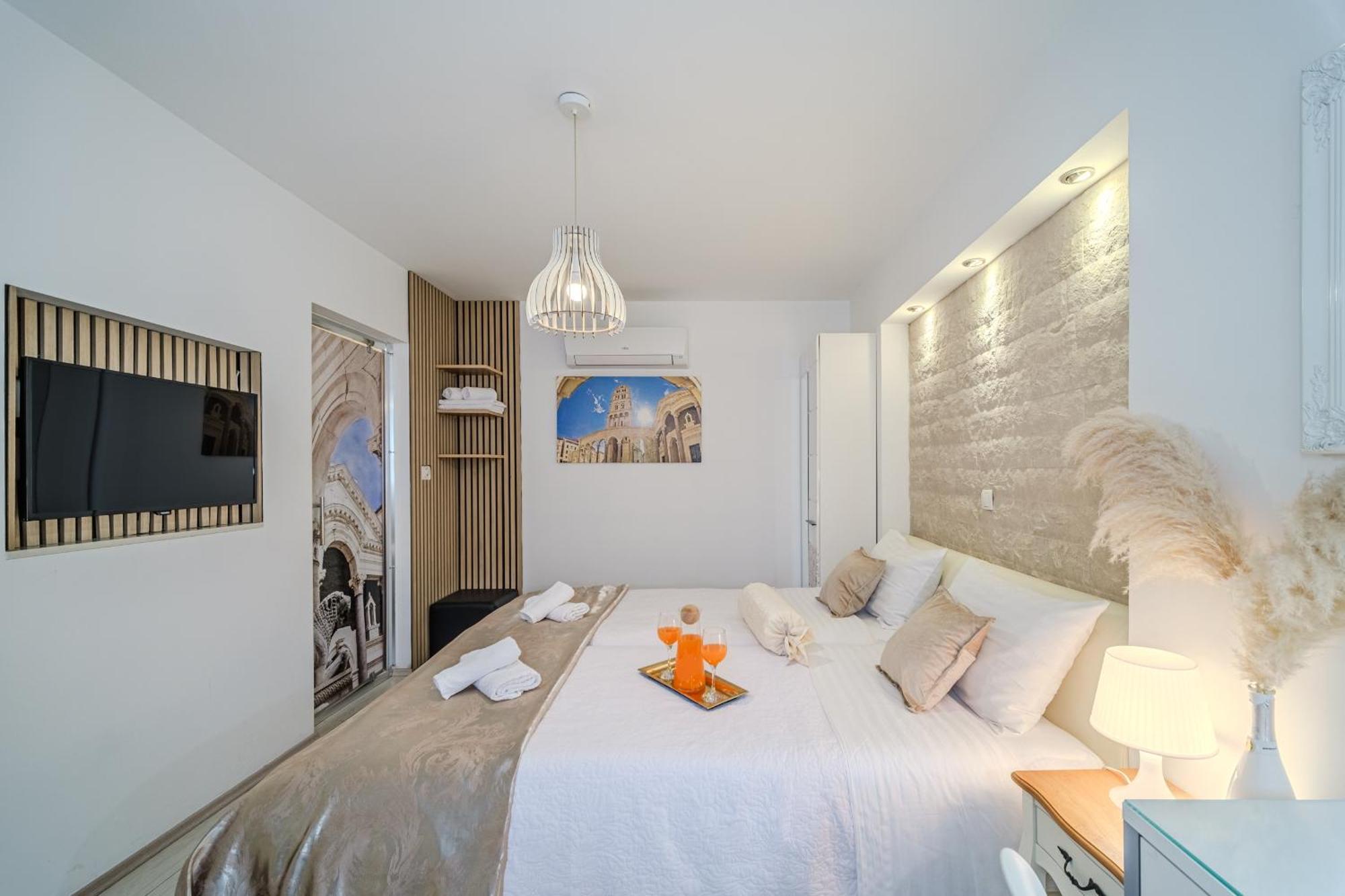 Central Split Rooms And Apartments Paese Extérieur photo