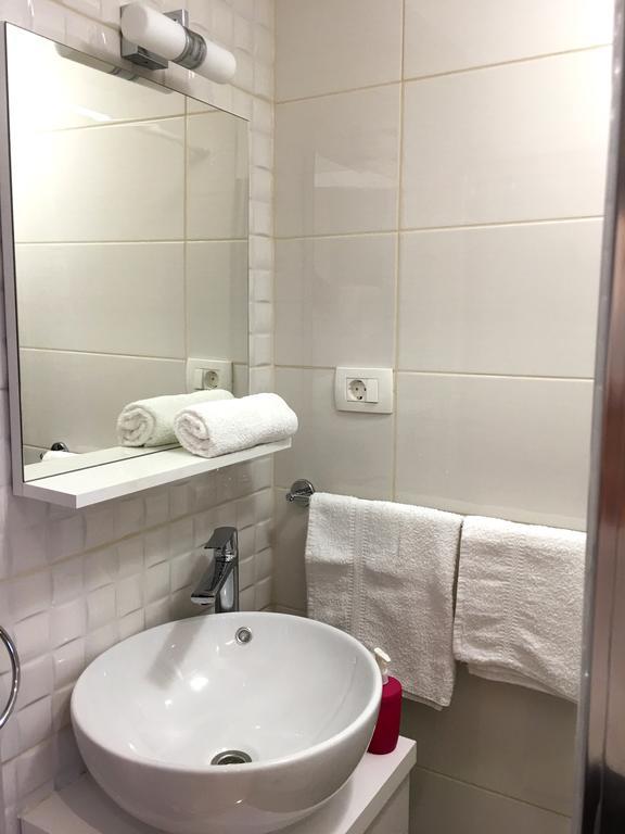 Central Split Rooms And Apartments Paese Extérieur photo